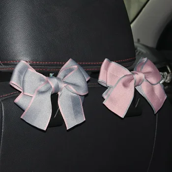Cute Bowknot Automobilio sėdynės atlošo kabliukai Transporto priemonės galvos atramos organizatorius Bakalėjos pakabos krepšys Rankinės saugojimas Moteriški automobilių aksesuarai