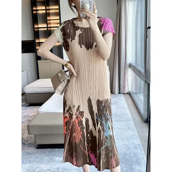Miyake Plisuotas nišos dizainas Vyresnysis rankomis dažytas retro suknelės temperamentas Priemiestis Atspausdintos vidutinio ilgio suknelės plius dydis neįprastas
