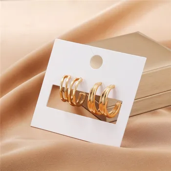 Nauja stilingame paprastame klasikiniame nišiniame dizaine Subtilus aukso spalvos geometrinių C auskarų rinkinys moteriškiems papuošalams moterims