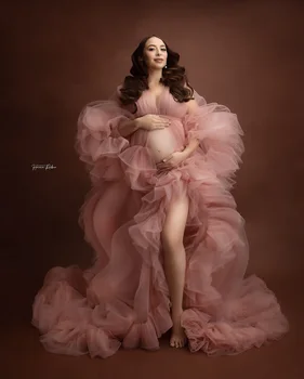 Rožinės tiulio prom suknelės fotografijai Pakopiniai raukiniai Moterys Nėštumo naktiniai chalatai Seksualūs kaspinai Šlavimo traukinys Babyshower chalatai