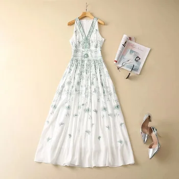 Seksuali suknelė V formos kaklu 2023 m. pavasario vasaros mados stilius Moterys Prabangus siuvinėjimas Berankovėmis laisvalaikio vakarėlis Balta Maxi suknelė XXL