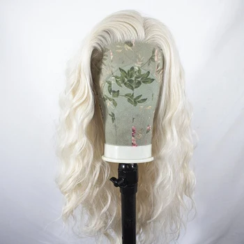 UNIQUEWIG Platinum Blonde Sintetiniai nėrinių perukai 26 colių ilgio gilios bangos sintetinis perukas Blondinė banguota nėrinių priekinė dalis moterims Cosplay