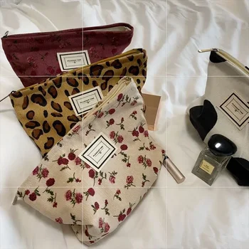 Velvetinis vintažinis leopardo rašto makiažo krepšys lūpų dažai keičiami ranka rankon su nešiojamu tualeto reikmenų laikymo krepšiu